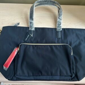 Holiday Sale! New Estée Lauder Navy Zippered Tote Bag